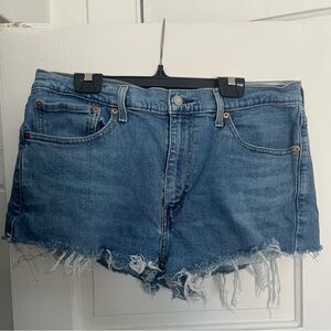 Levi’s Cutoff Denim Frayed Hem Shorts W36 size 14